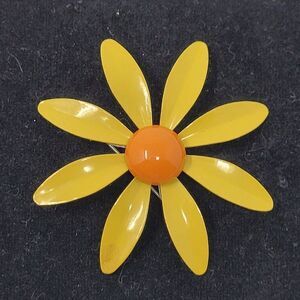 Vintage 60's Daisey Flower Brooch Pin Pendant Yellow Orange Enamel Whimsical